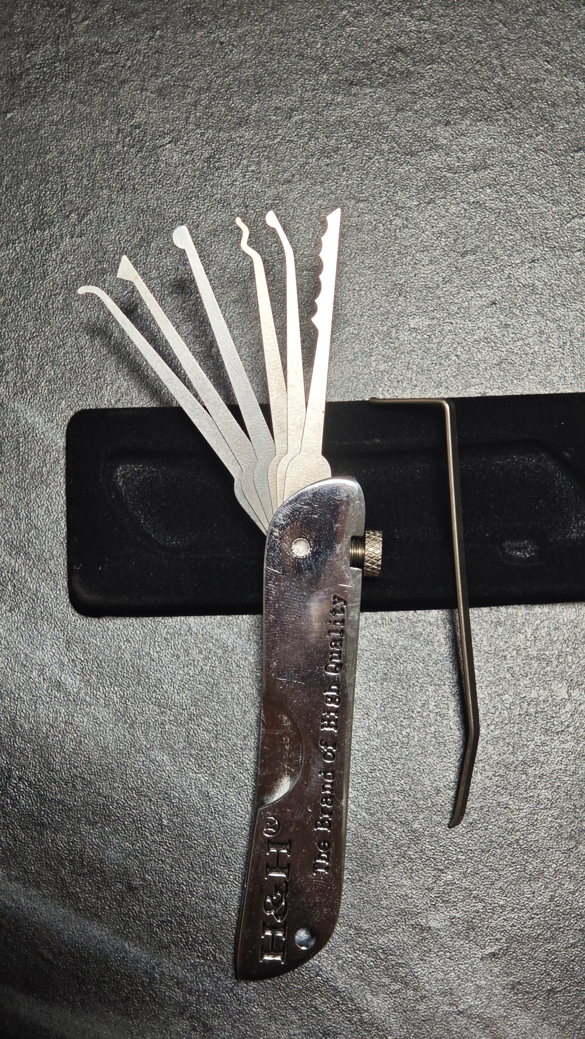 🧰H&H Folding Multi‑Function Lock Pick Set | Professional Portable Locksmith Pin Remover Tool